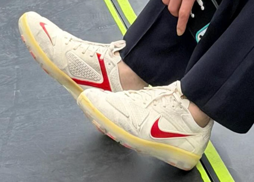 PEACEMINUSONE x Nike Cryoshot CTR360 Maestri II