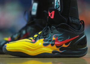 Nike A'Two