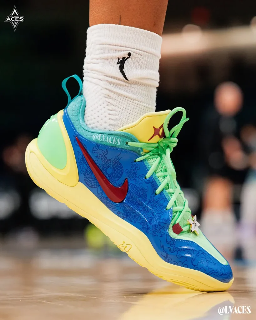 Nike A'Two