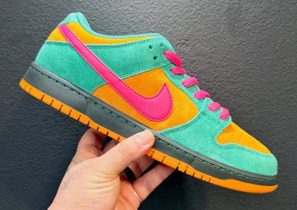 Nike Dunk Low, style HQ1625-301