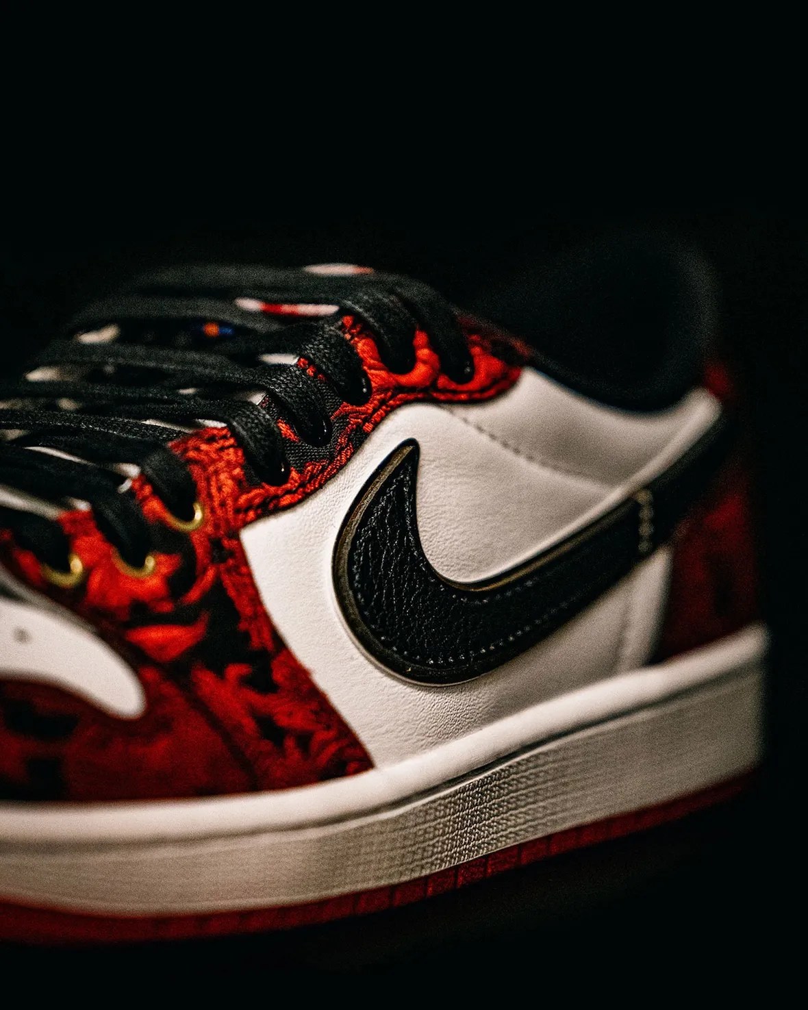 Air Jordan 1 Retro Low OG Last Dance at the Garden, style code IR0088-001