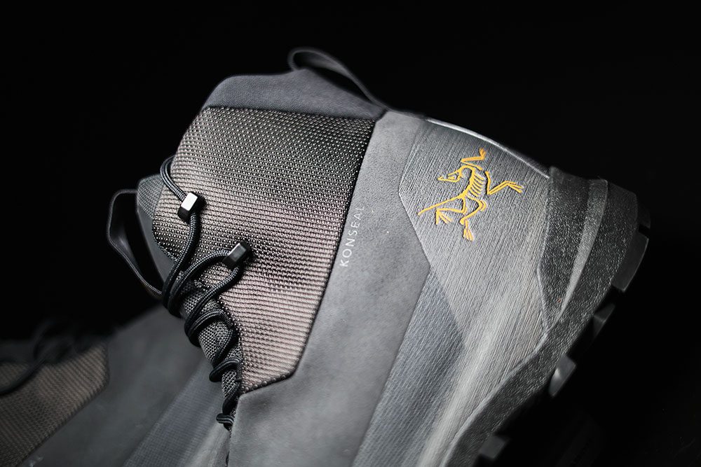 Arc’teryx Konseal Trek Mid in Black/Graphite, photographed by Nick Engvall