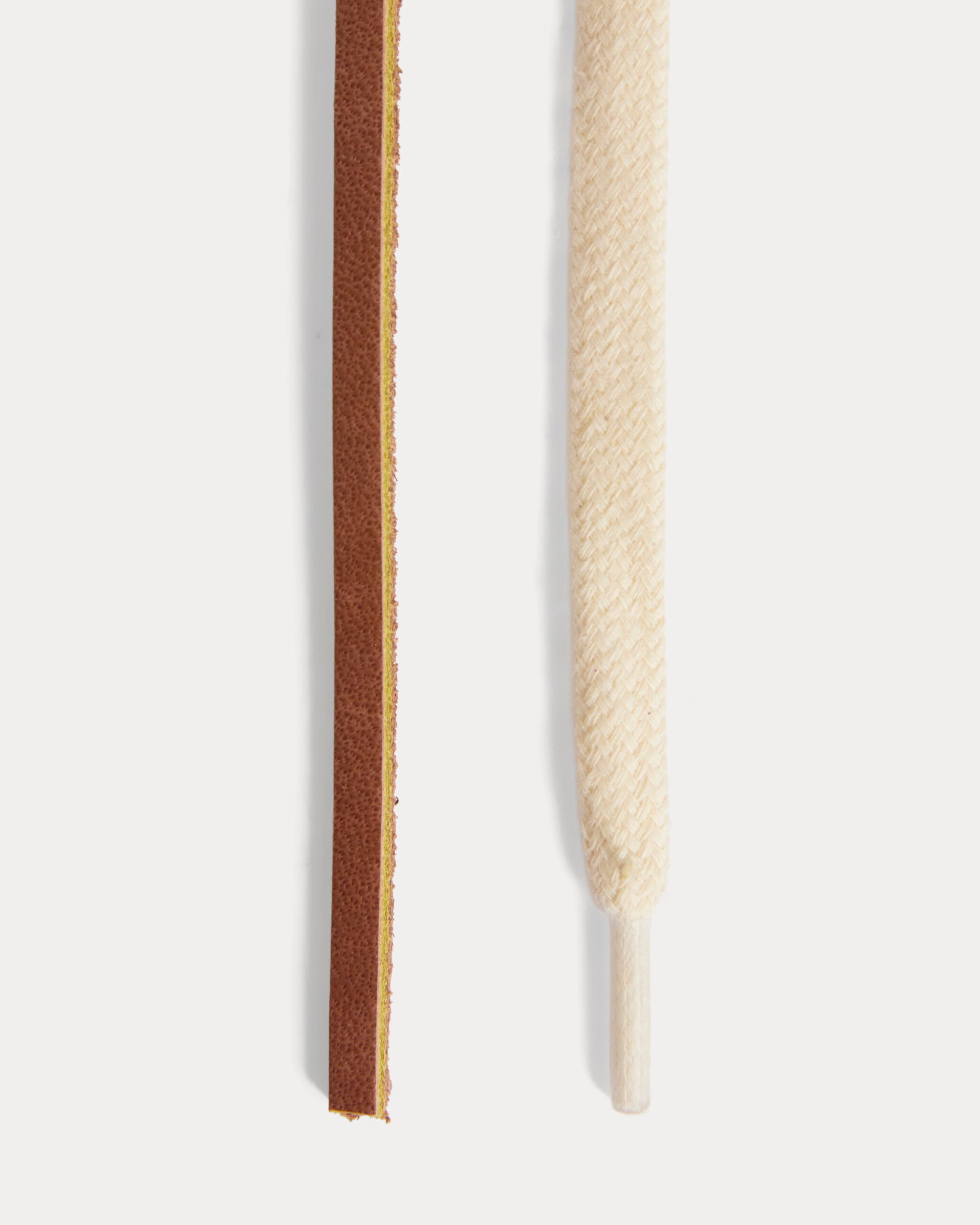Collegium Pillar Pista Crimson lace detail