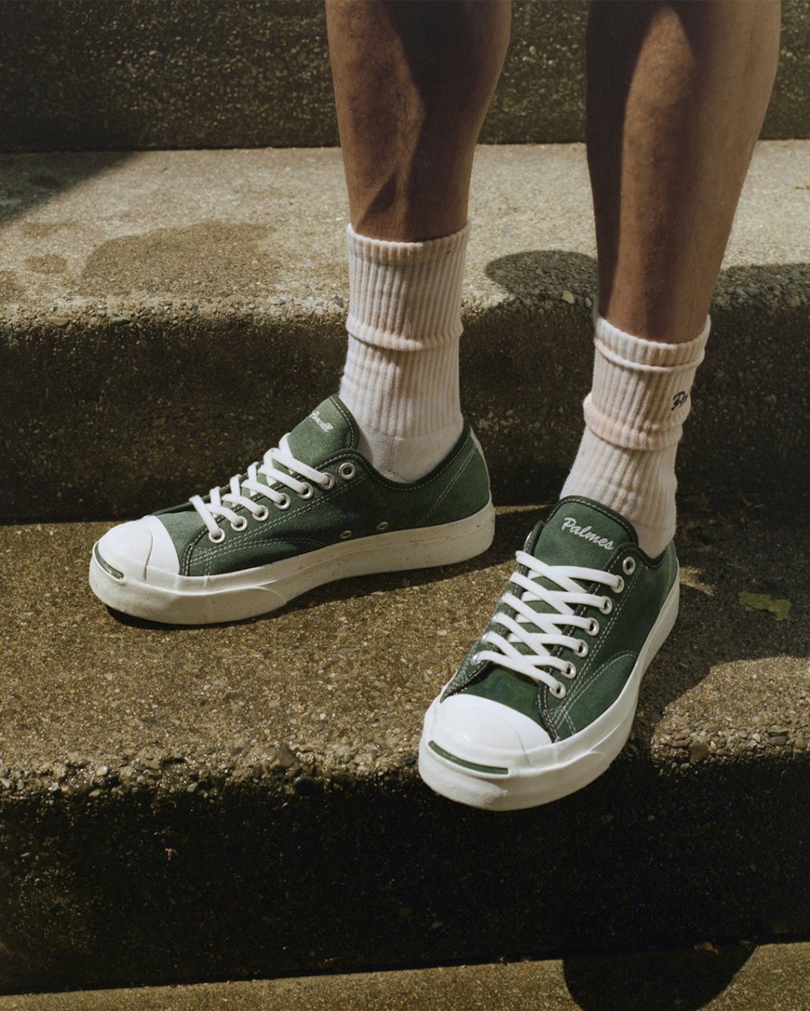 Converse Jack Purcell Palmes Mountain View worn with white crew socks