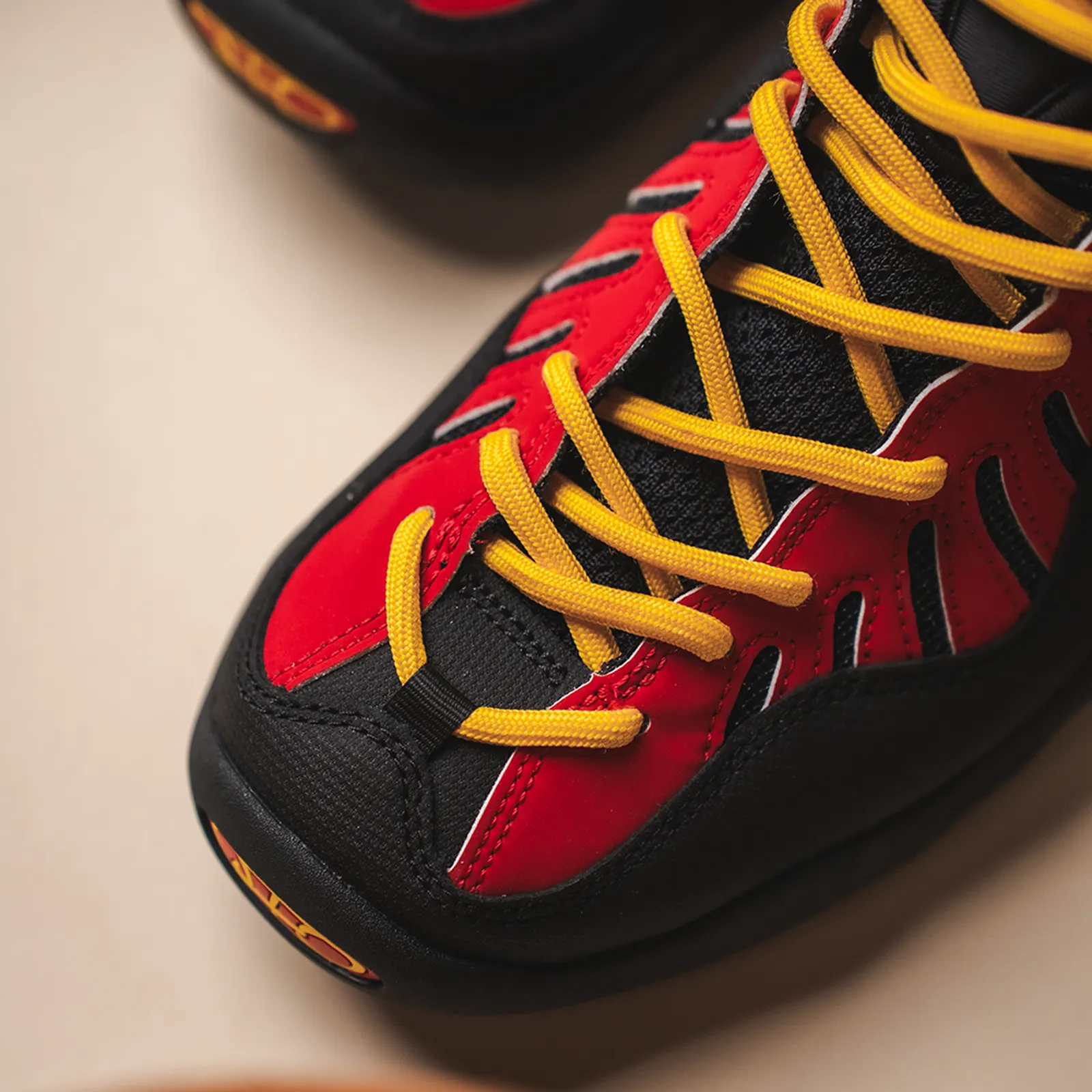 Nike Air Bakin High SP toe box and ribbed upper detail