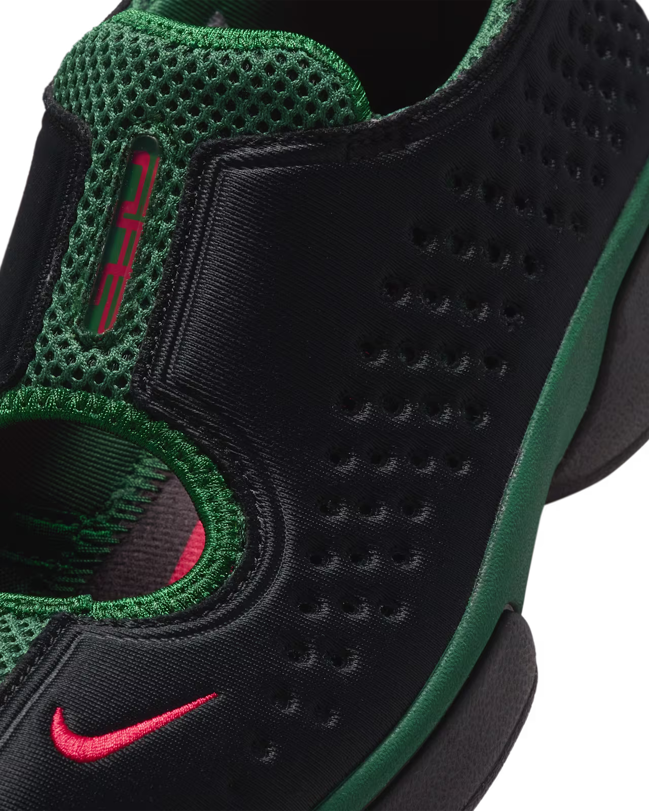 Nike Rift 2 in Black and Tm Dark Green showing the split-toe upper and forefoot strap