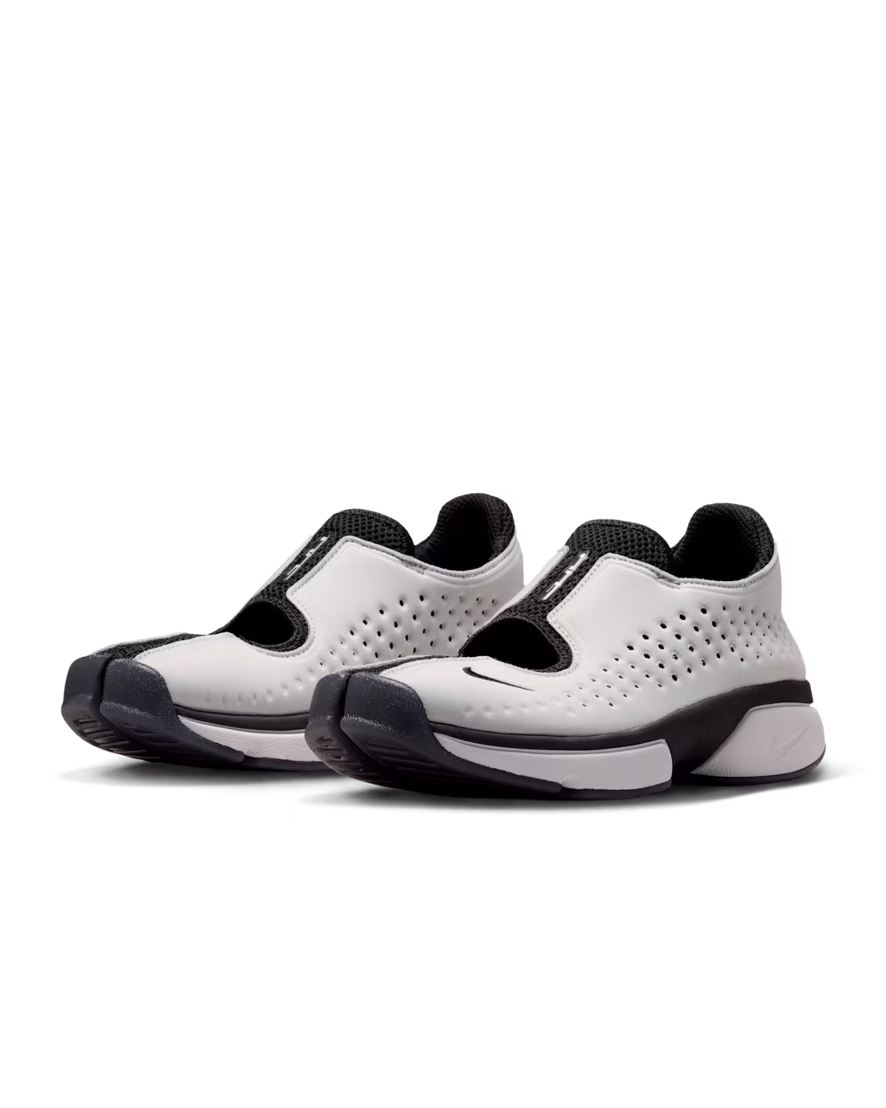 Nike Rift 2 Black and Metallic Silver