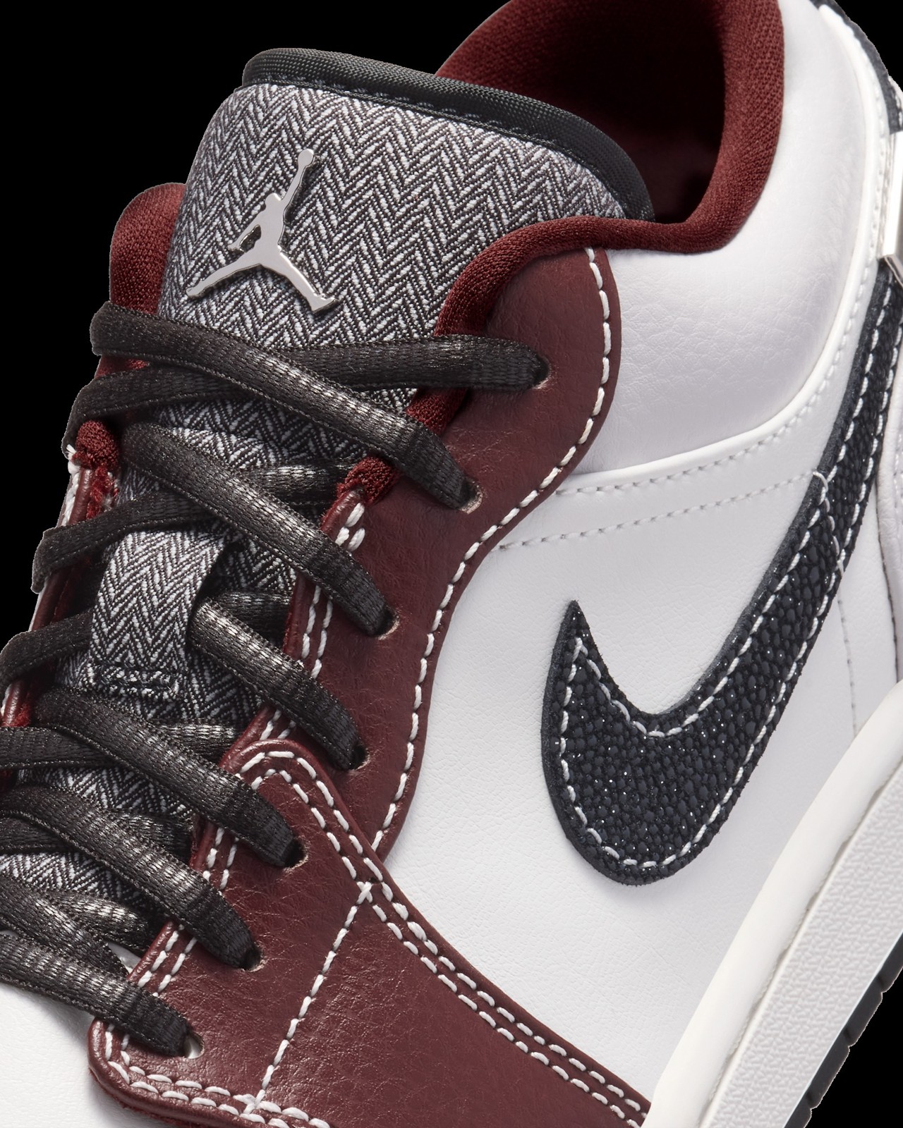 Air Jordan 1 Low