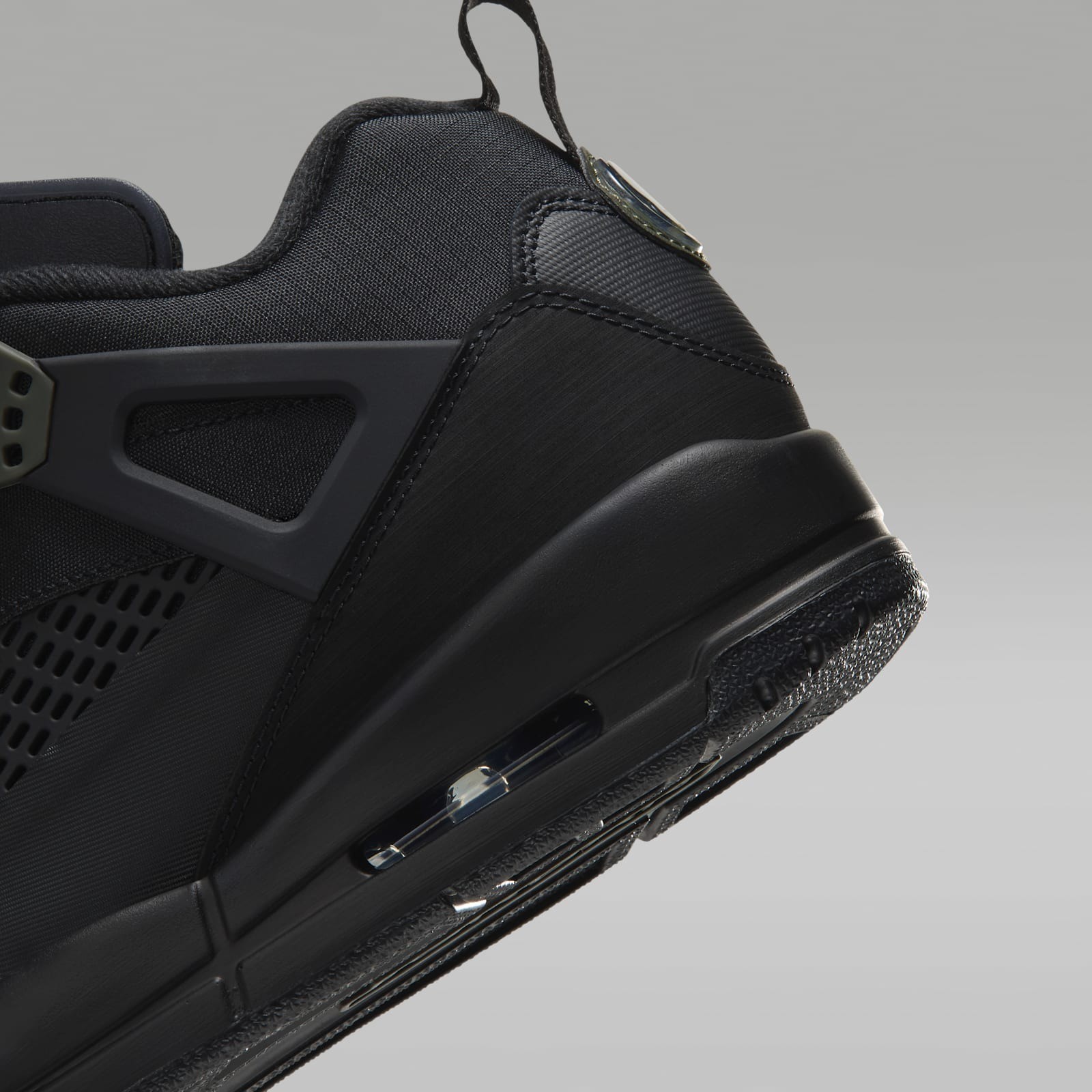 Jordan Spizike Low