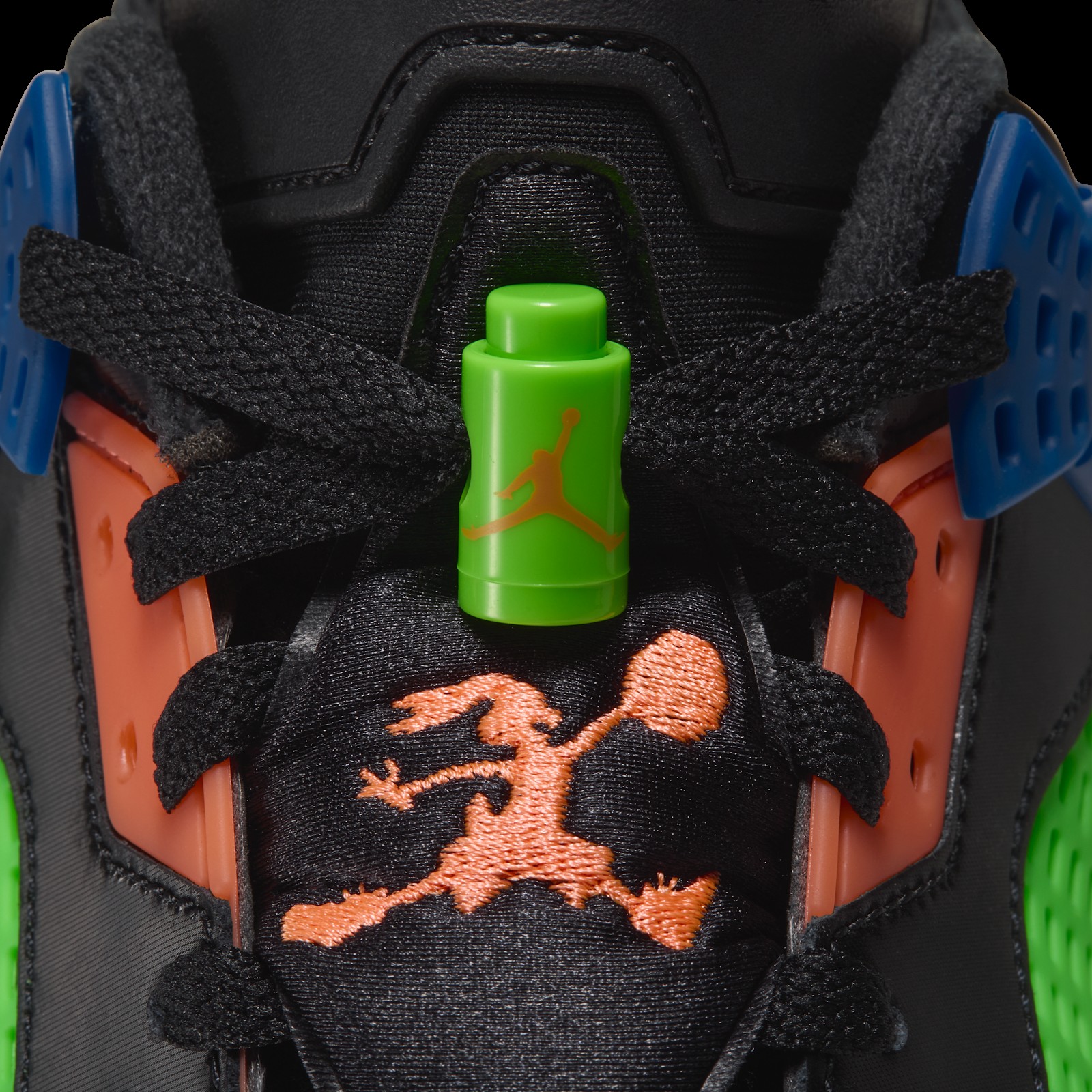 Jordan Spizike Low