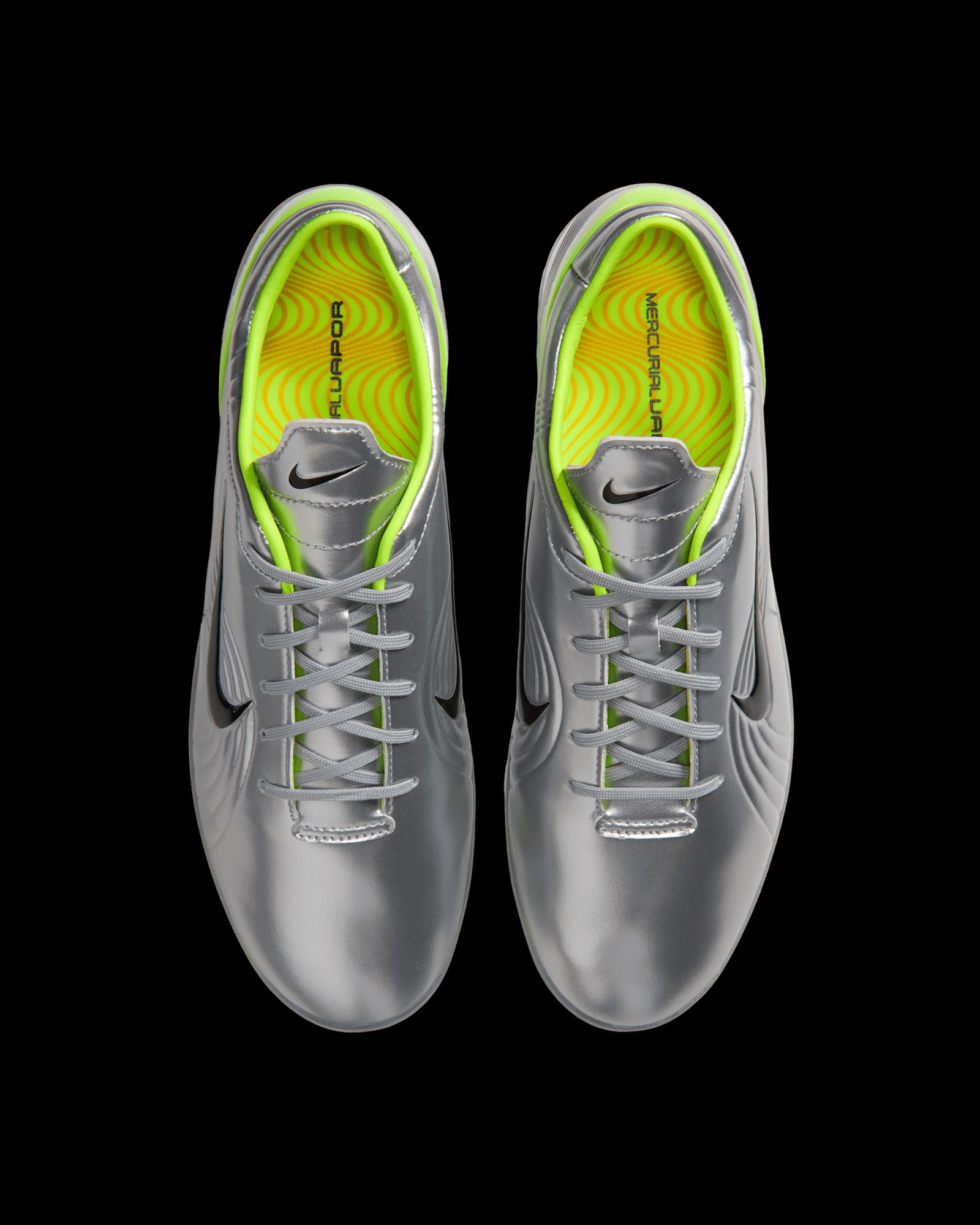 Nike Cryoshot Mercurial Chrome '02 OG, top-down pair