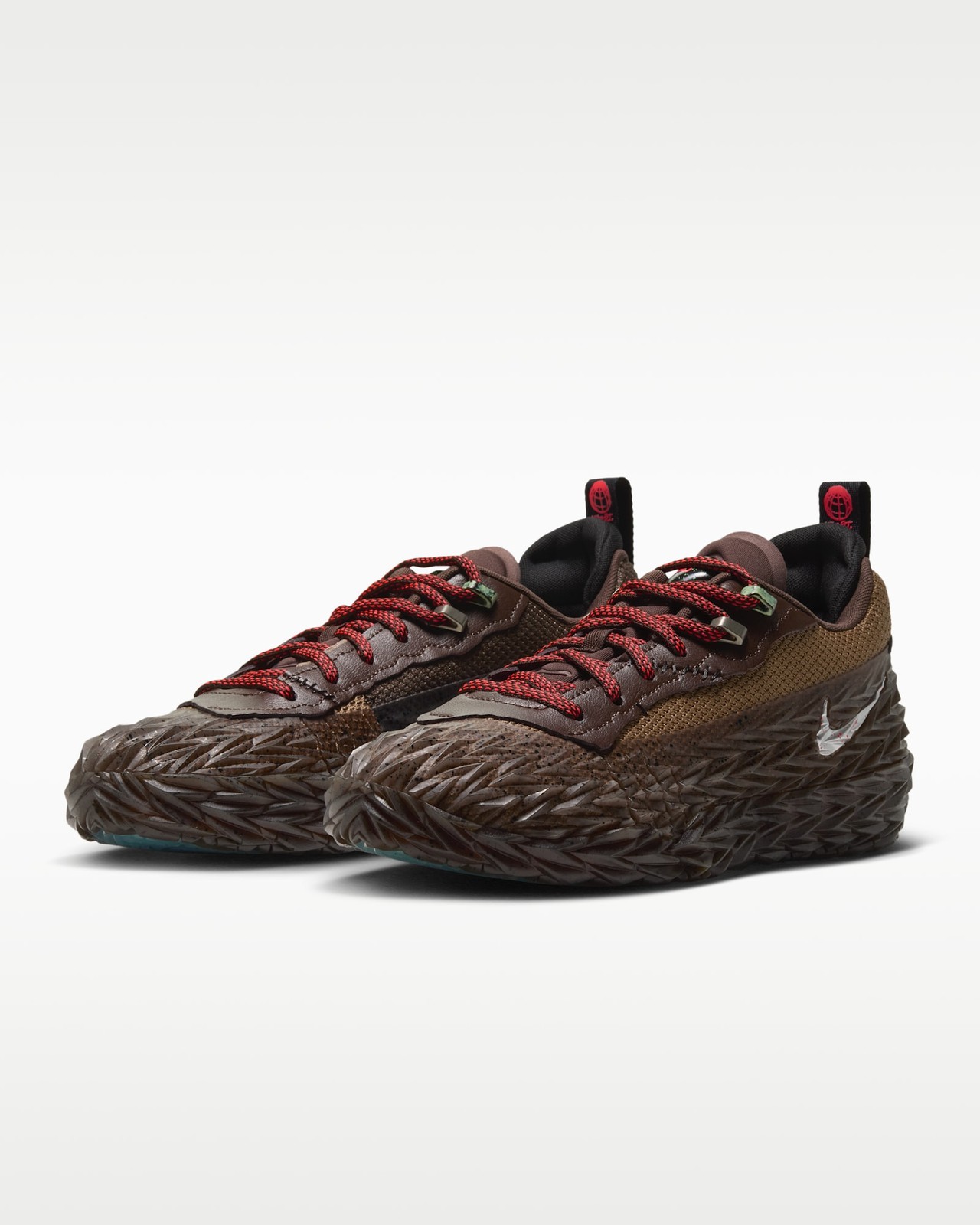 Nike S.T. Charge