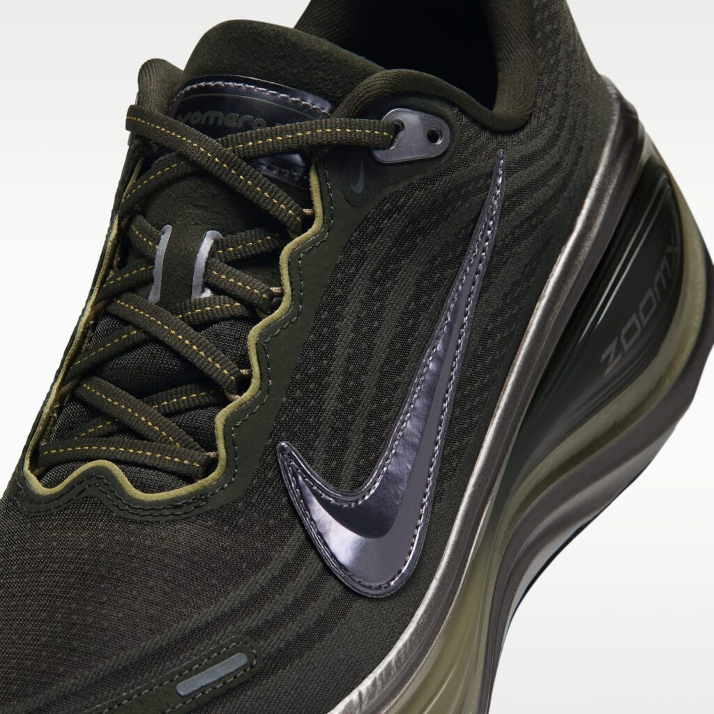 Nike Wraps the Vomero Plus in Chrome and Splits Its Name Across the Two Insoles