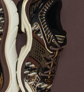 Saucony Removed the ProGrid Paramount's Side Logo and Let the Knit Carry It